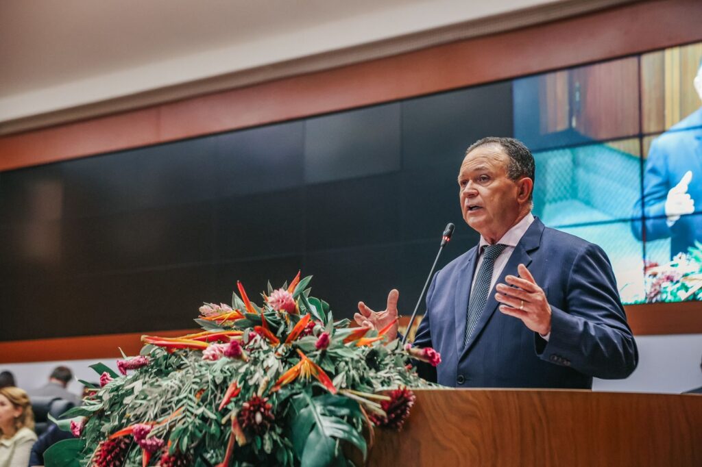 O governador do Maranhão, Carlos Brandão (PSB), discursa durante a abertura dos trabalhos na Assembleia Legislativa do Estado, na semana passada