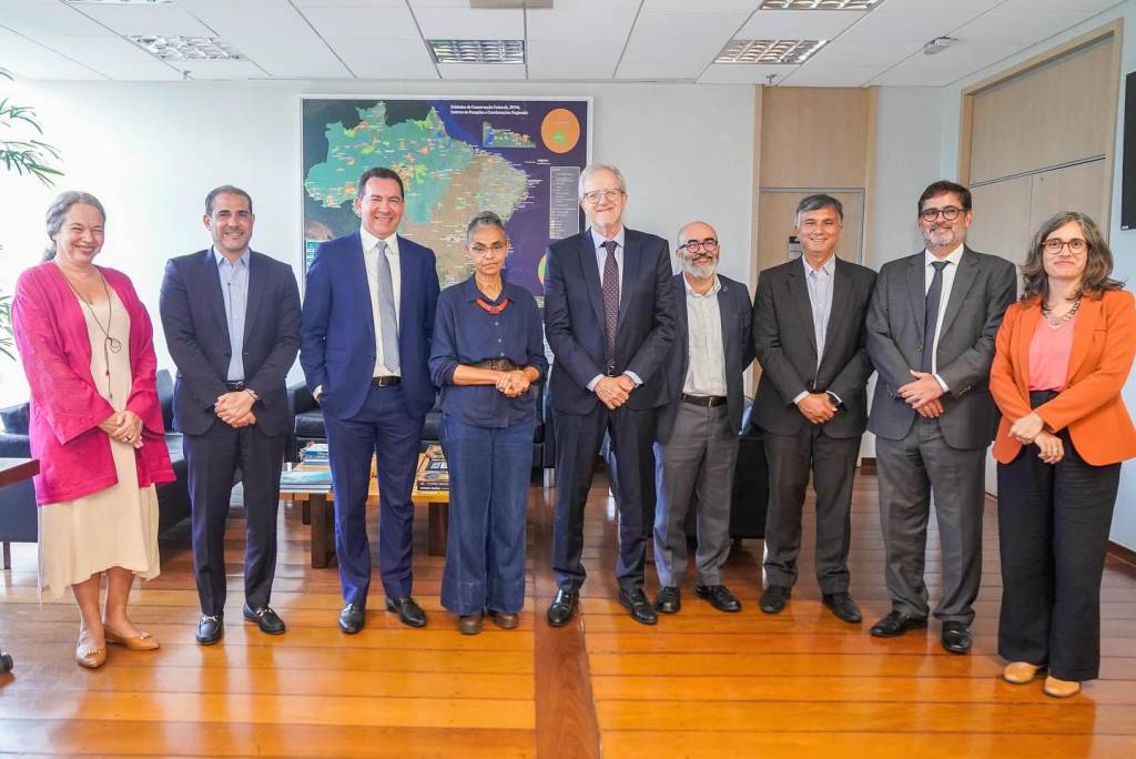 Marina Silva se reúne com seguradoras para mapeamento de riscos climáticos