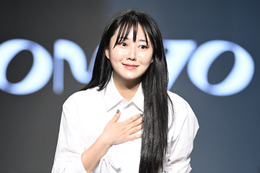 K-fashion: grife reinventa o hanbok e conquista o mundo