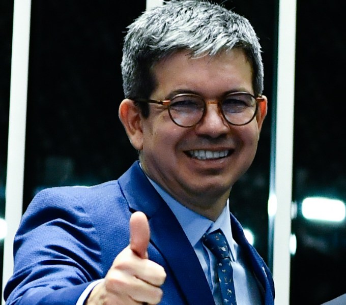 A aposta do governo para atrasar a tramitação do PL da Dosimetria no Senado