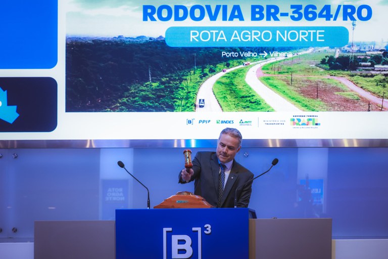 O ministro dos Tranportes, Renan Filho, na B3, em São Paulo