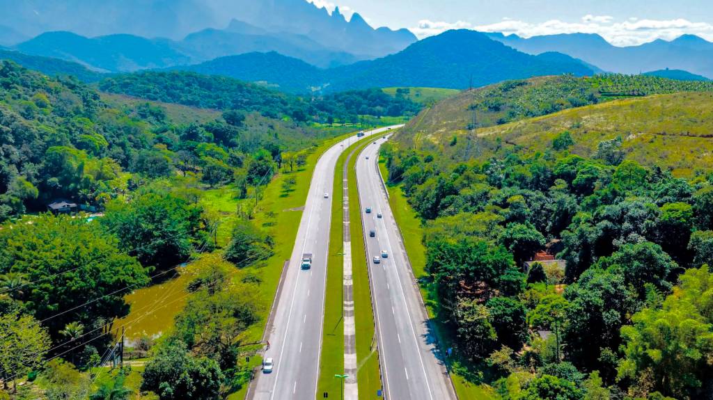 BNDES investirá R$ 7,3 bi em três rodovias que ligam Rio e Minas Gerais