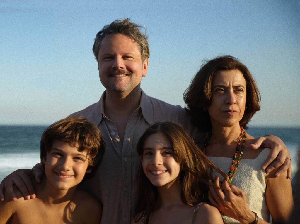 ‘Ainda Estou Aqui’ ganha mais um prêmio inédito para o cinema brasileiro