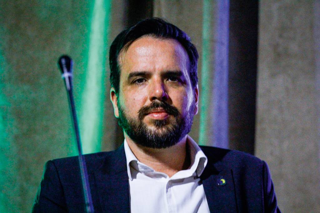 2596377_fotoarena.jpg REAÇÃO - Baigorri, da Anatel: cerco às empresas de fachada