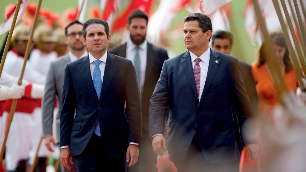 Alcolumbre e Motta vacilam no controle dos parlamentares