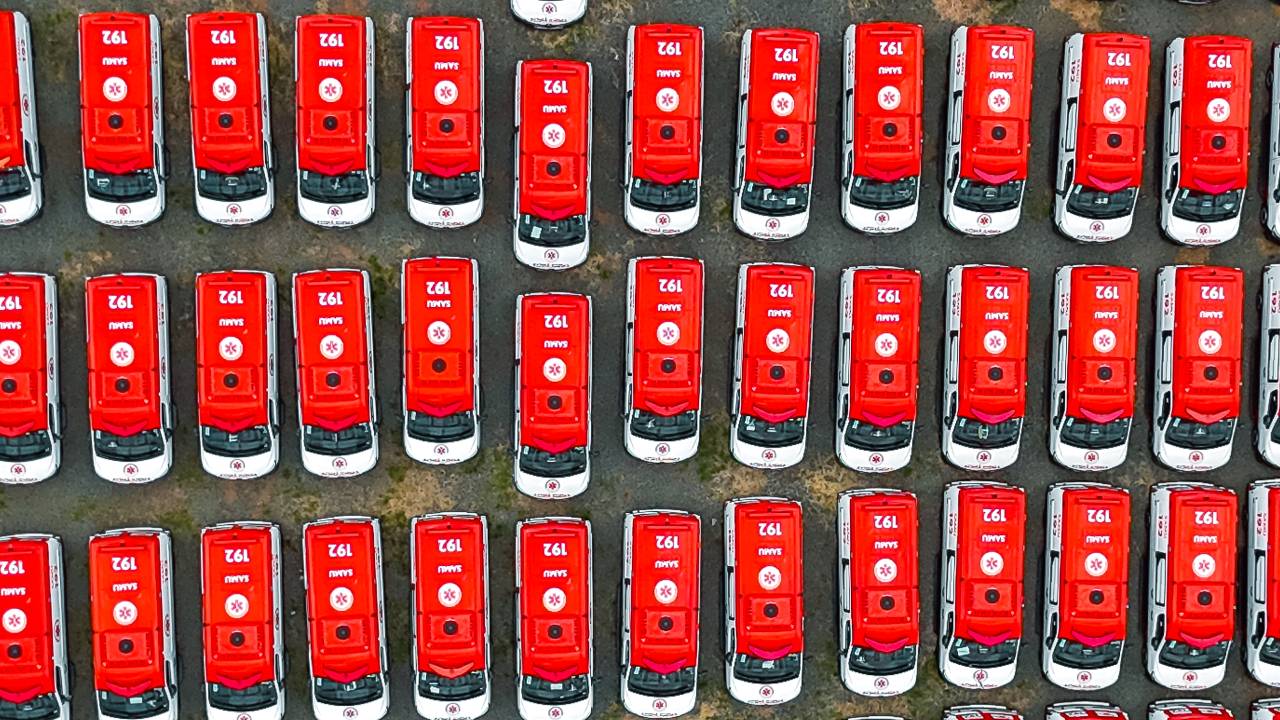 No dia 14 de março, o presidente Luiz Inácio Lula da Silva entregou 789 novas ambulâncias do Samu em Sorocaba (SP)