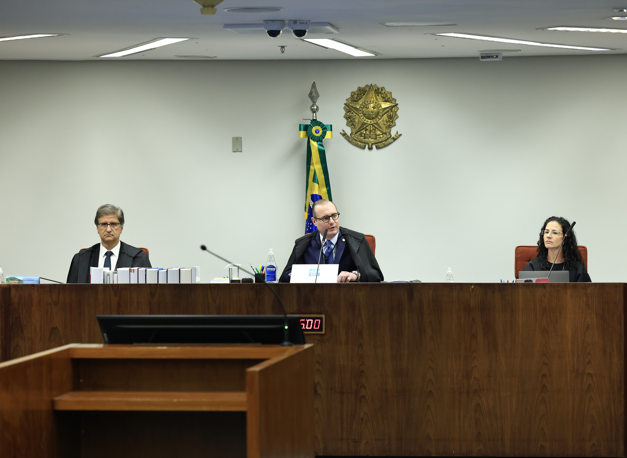 ‘Precedente mensalão’: o sonho dos advogados para mudar o destino de Bolsonaro na trama golpista