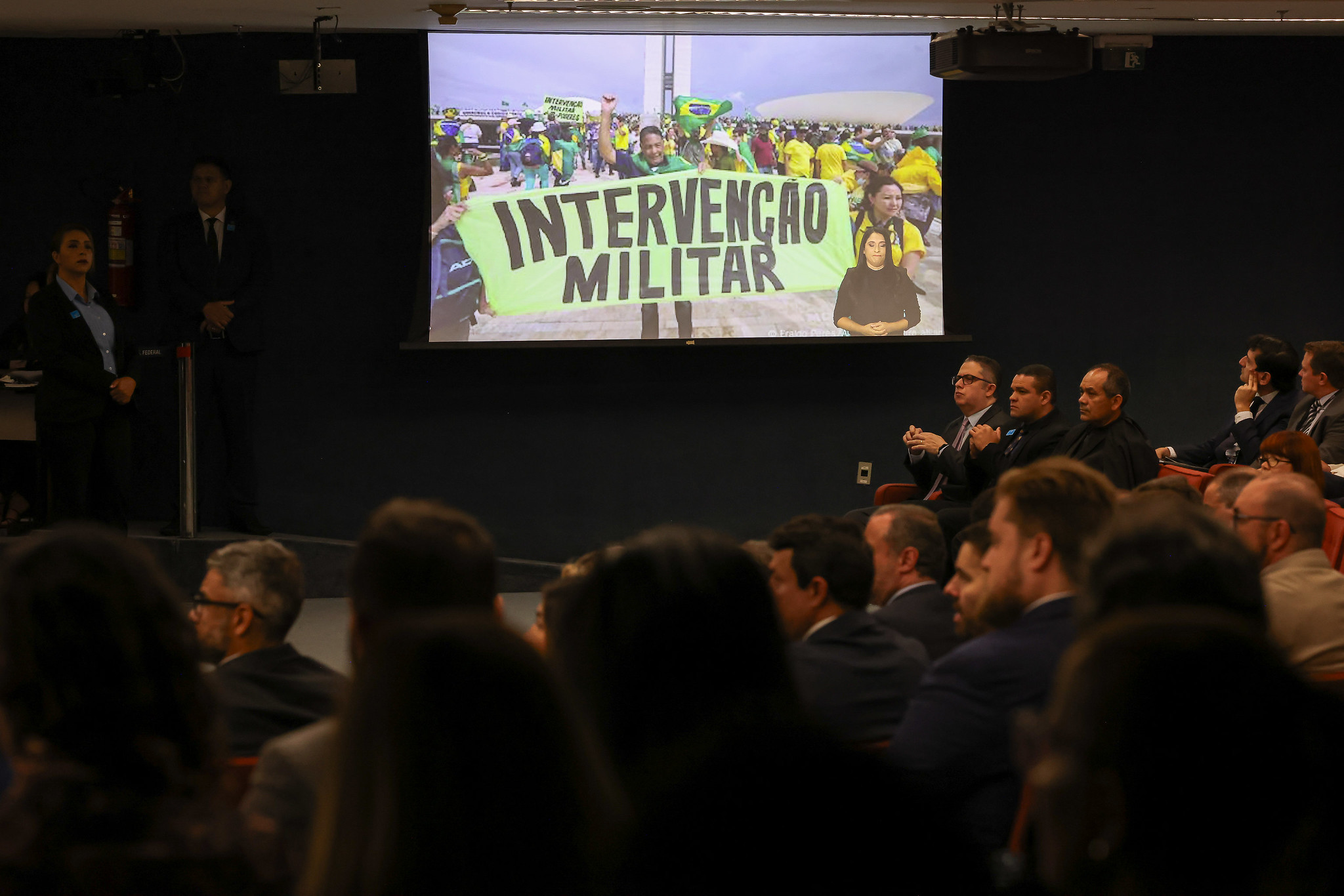 STF: Julgamento da denúncia da PGR contra Jair Bolsonaro e outros sete acusados de tentativa de golpe