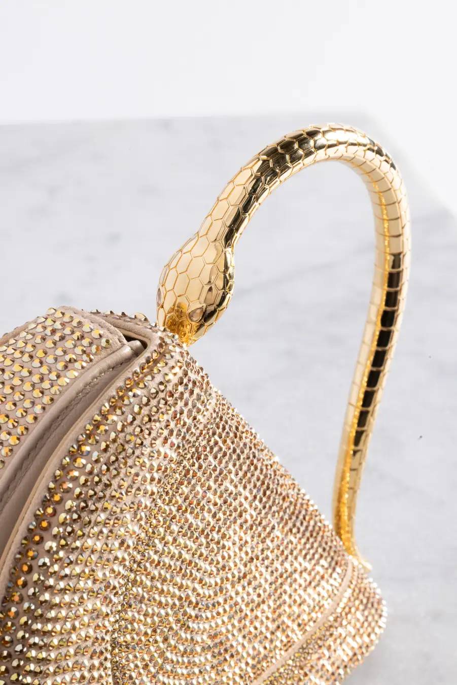 5631-1581-a0900128758c33ea966f4ebbf09378c4-1801×2700 Bolsa Bulgari Serpenti Cuore 1968: 5 mil cristais