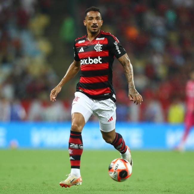 Danilo Flamengo 2 O jogador Danilo, contratado pelo Flamengo depois de 13 temporadas na Europa