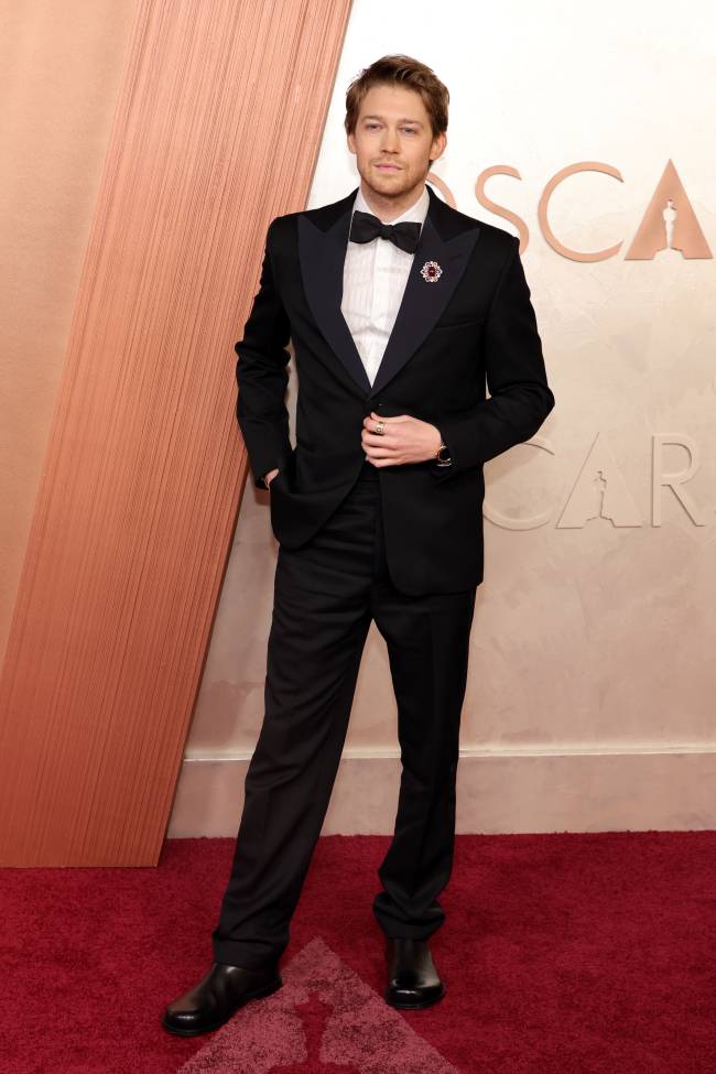 97th Annual Oscars – Arrivals Joe Alwyn no Oscar 2025