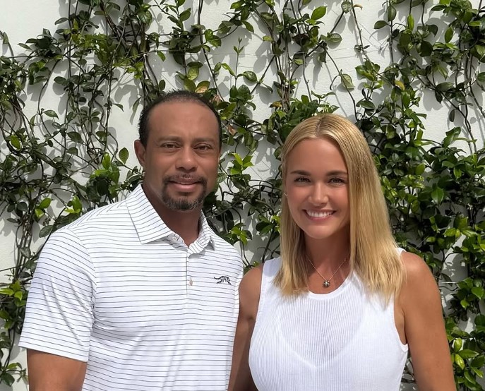 Tiger Woods anuncia relacionamento com ex-nora de Trump