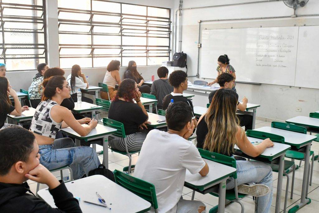 Alfabetização no Brasil: após avanço, país supera meta e alcança 66%
