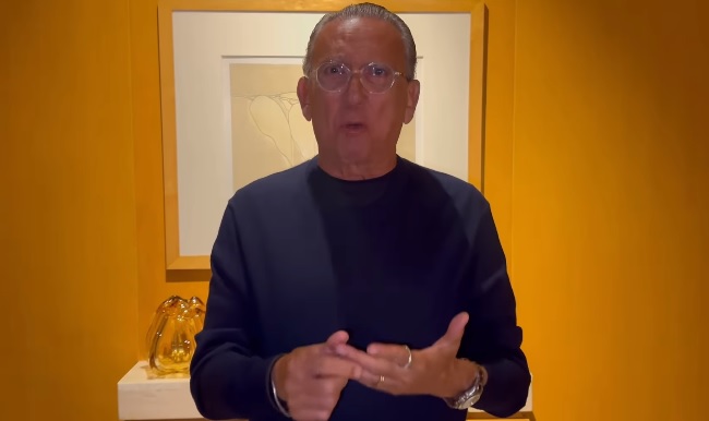 Galvão Bueno pede cabeça do treinador da Seleção Brasileira após vexame