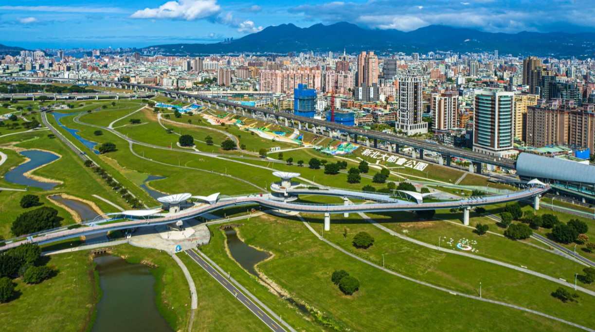 Novo parque de Taipé, a capital, recebe e conserva água das chuvas