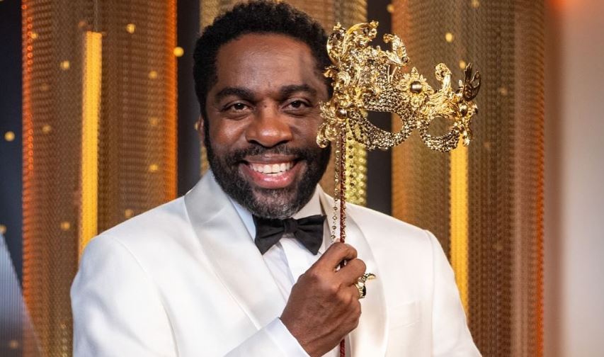 O ator Lázaro Ramos na transmissão do Oscar 2025 pelo canal TNT e streaming MAX