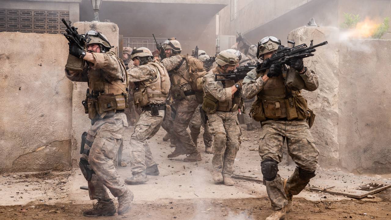 AÇÃO REAL - 'Tempo de Guerra': batalhão americano luta para sobreviver a emboscada no Iraque