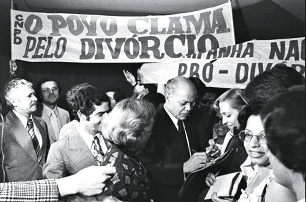 1—imagem_materia-(2)-copy.jpg AVANÇO TARDIO - Divórcio demorou para ser aceito no Brasil: a lei é de 1977