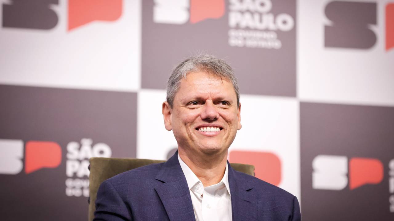 POR FORA - Tarcísio: sem anunciar candidatura ao Planalto, já é ameaça a Lula