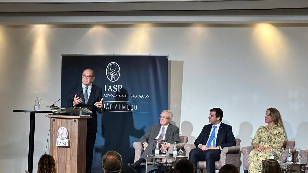 Ministro Gilmar Mendes, do STF, em almoço do Instituto dos Advogados de São Paulo