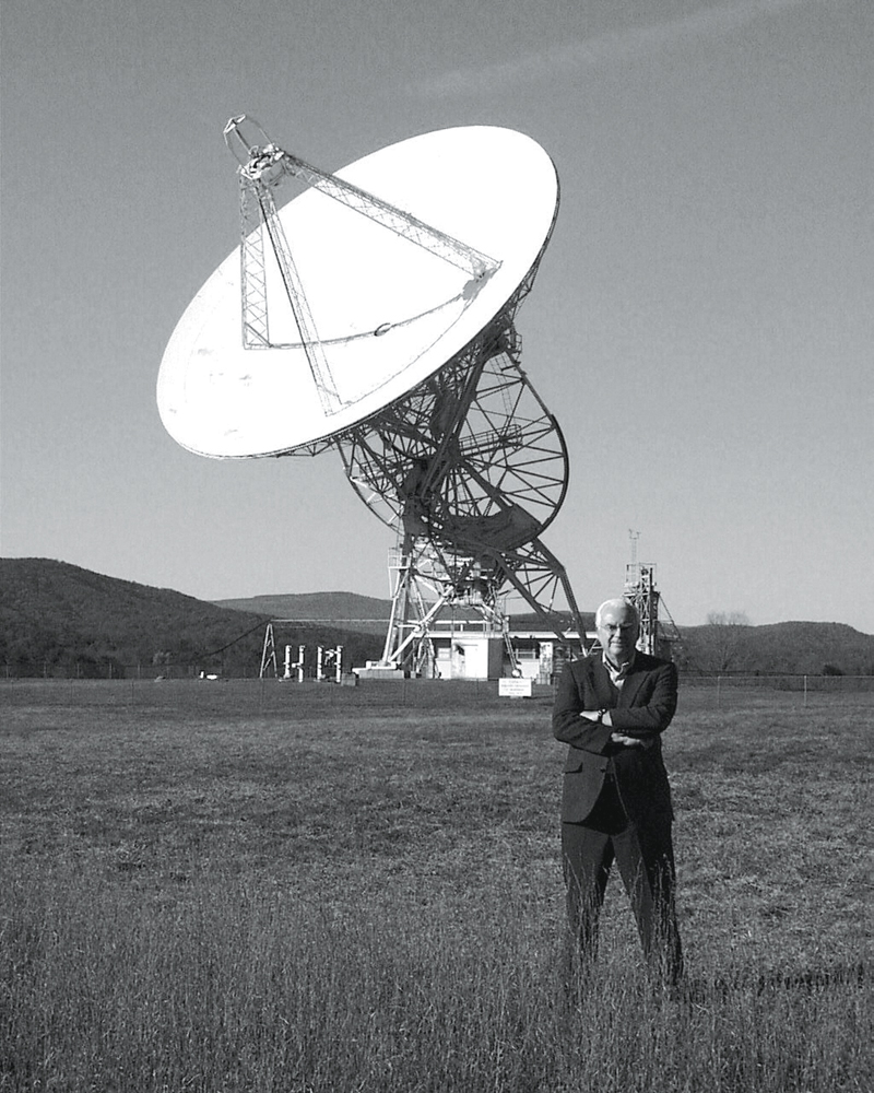 3—gallery-images-largeGBTatelDrake_large.jpeg PIONEIRO - O astrônomo Frank Drake, em 1985: investigações pioneiras