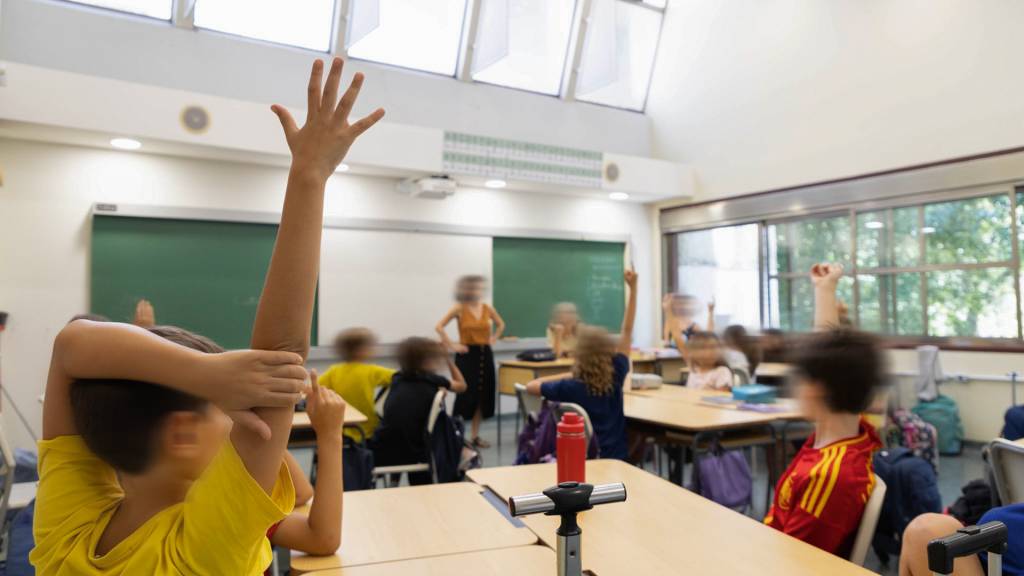 3D-(1)-borrar-mais-as-pessoas—1742500783612.jpeg REAÇÃO - Aula no Santa Cruz: alunos expulsos por prática de cyberbullying