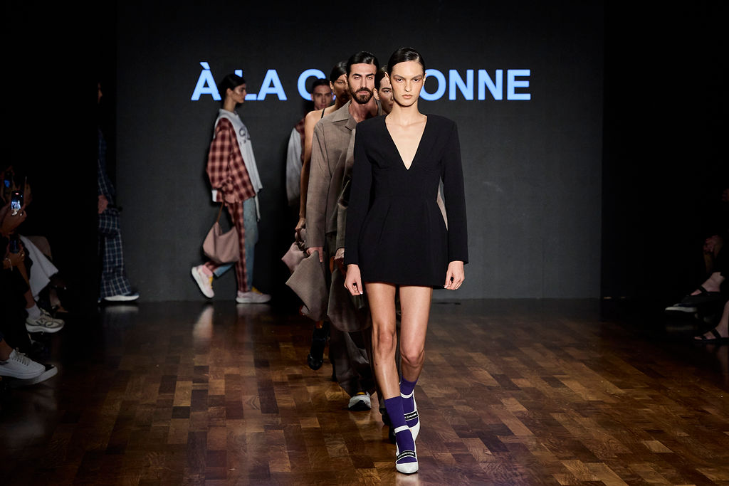 Xadrez, conforto e upcycling: a moda de rua da À La Garçonne no SPFW