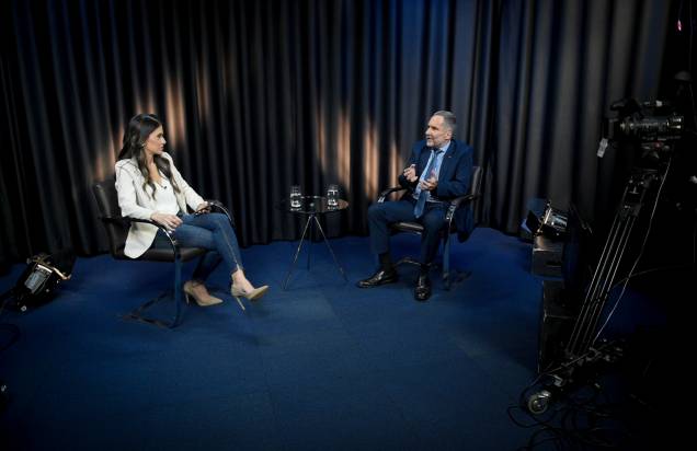 A jornalista Marcela Rahal durante entrevista com Mario Luiz Sarrubbo, Secretário Nacional de Segurança Pública do MJSP A jornalista Marcela Rahal durante entrevista com Mario Luiz Sarrubbo, Secretário Nacional de Segurança Pública do MJSP