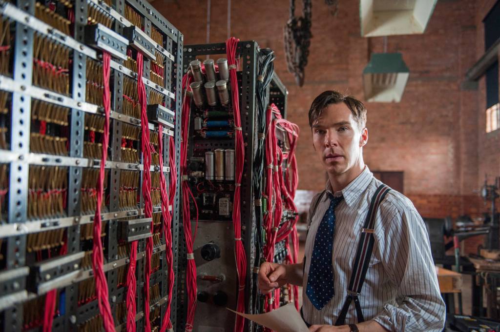 FILME-THE-IMITATION-GAME-12.jpg ORIGEM - Cumberbatch como Turing em 'O Jogo da Imitação': máquinas pensam