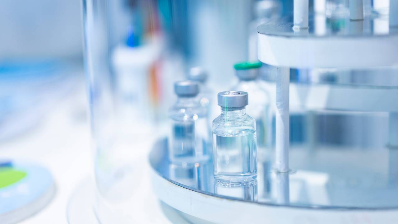MEDICAMENTO PARA O CÂNCER - Processo Industrial: projeto brasileiro quer baratear o processo