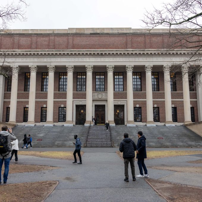 Harvard e governo Trump avançam em acordo histórico que encerrará disputas, diz jornal