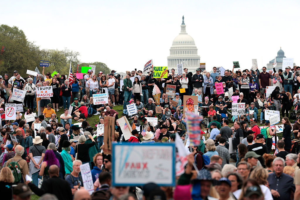 Maior protesto contra Trump em Washington DC, capital dos Estados Unidos