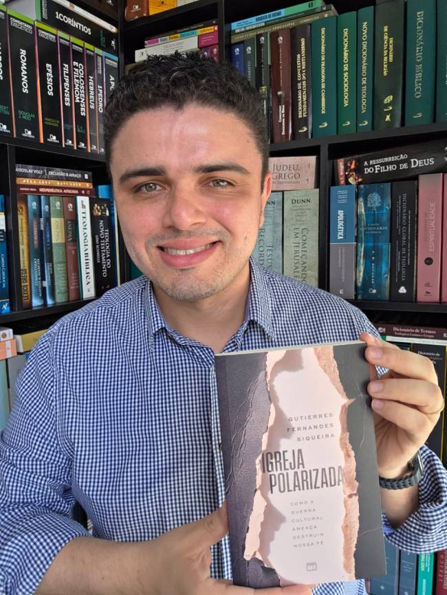 O teólogo e jornalista Gutierres Fernandes Siqueira vai lançar o livro “Igreja Polarizada” O teólogo e jornalista Gutierres Fernandes Siqueira vai lançar o livro