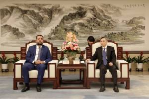 Cláudio Castro em encontro com o Governador de Zhejiang, na China Cláudio Castro em encontro com o Governador de Zhejiang, na China