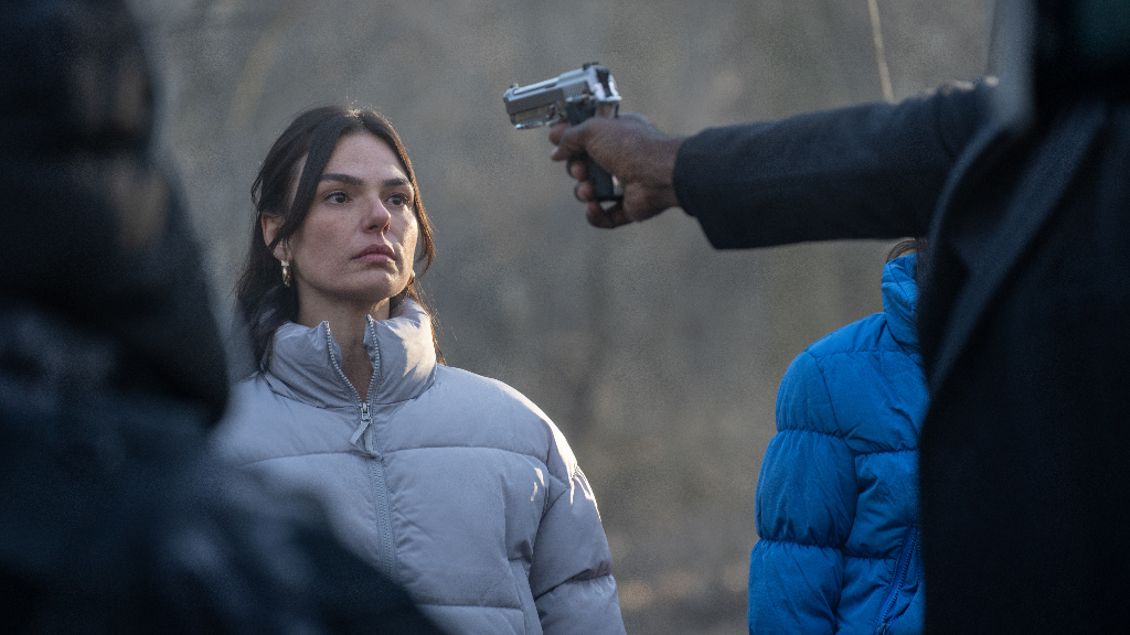 Isis Valverde em filme internacional "Código Alarum"