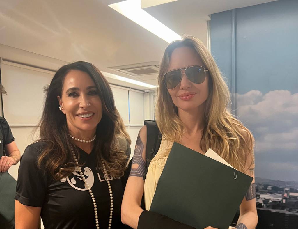 O que levou uma dermatologista brasileira até Angelina Jolie