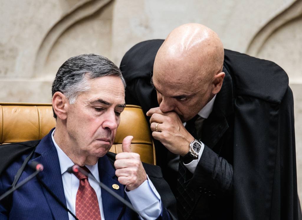 SPC439300.JPG CRÍTICAS - Barroso e Moraes: apoio total do tribunal ao ministro relator