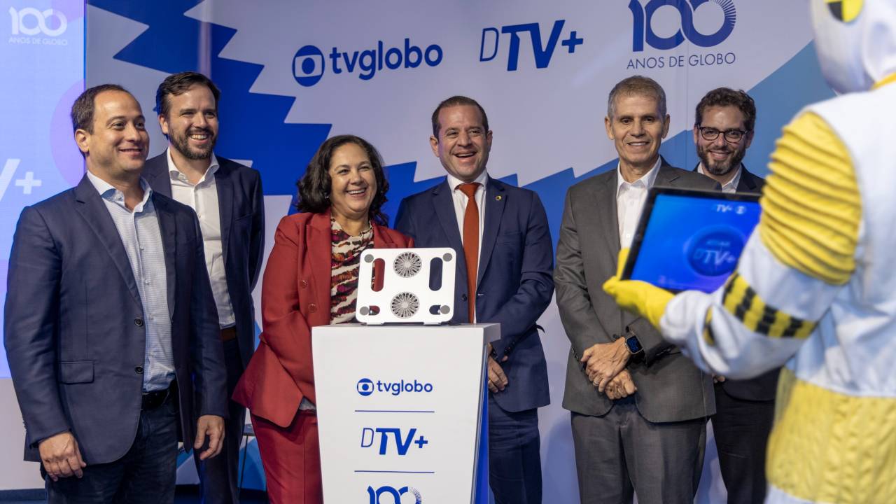Inauguração da primeira estação piloto da DTV+ pela Globo no país
