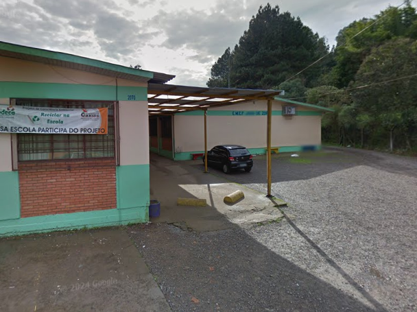 Professora foi esfaqueada por três alunos em Caxias do Sul