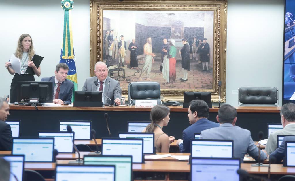 Câmara avalia resgatar PEC da maioridade penal, após morte em Brasília