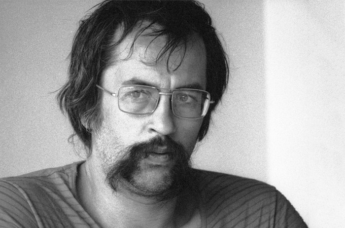 Livro ‘Gozo Fabuloso’ resgata contos afiados de Paulo Leminski