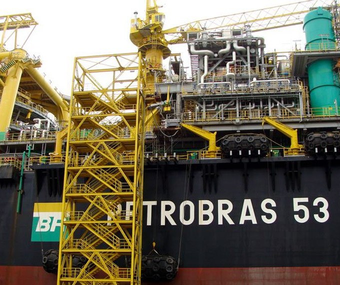 Petrobras pode ganhar até US$ 28,5 bilhões se reajustar o preço nas refinarias, diz XP