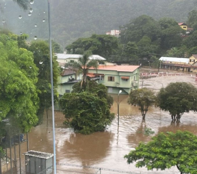 Defesa Civil não pode atuar só depois do desastre, diz cientista do Inpe
