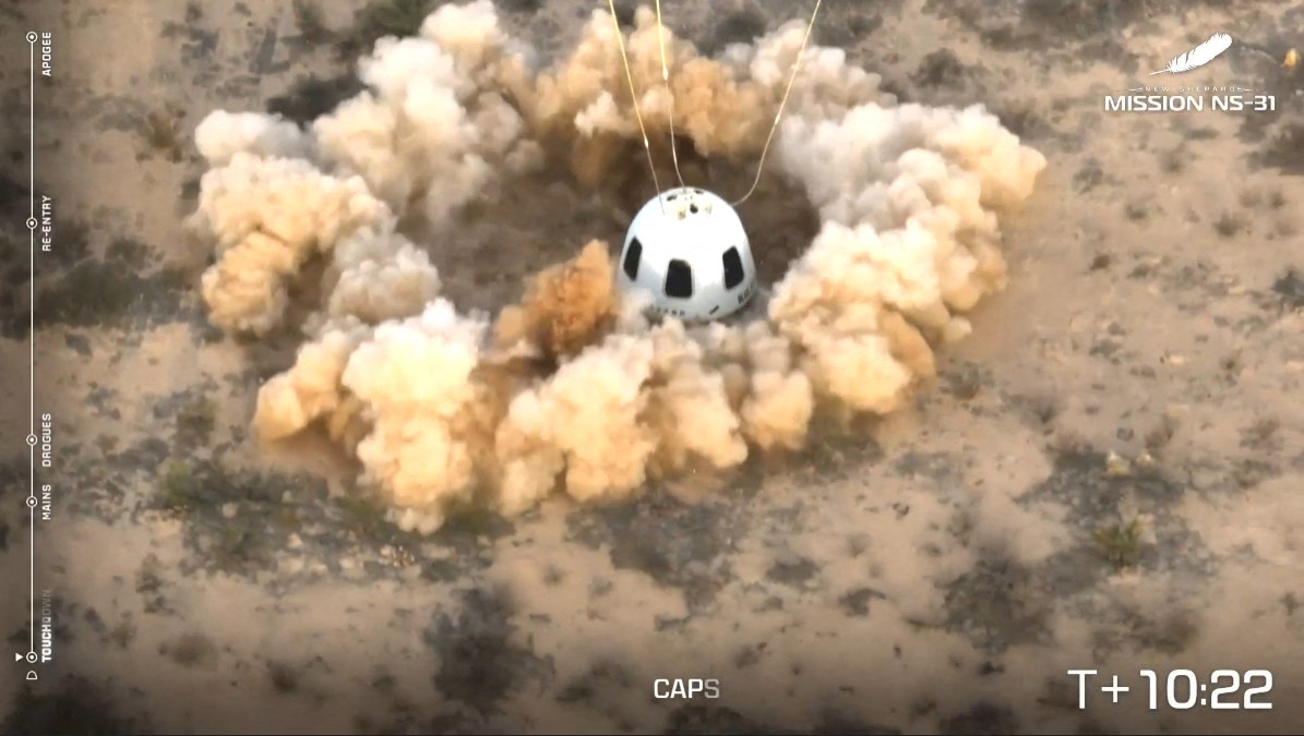 The New Shepard capsule carrying US TV personality Gayle King, Bahamian-US former NASA scientist Aisha Bowe, US journalist Lauren Sanchez, US research scientist Amanda Nguyen, US singer Katy Perry and US film producer Kerianne Flynn, lands on on April 14, 2025, in Van Horn, West Texas. The all-female crew consists of former NASA scientist Aisha Bowe, bioastronautics scientist Amanda Nguyen, US journalist Gayle King, US singer Katy Perry, community filmmaker Kerianne Flynn ang Jeff Bezos' fiance author Lauren Sanchez.