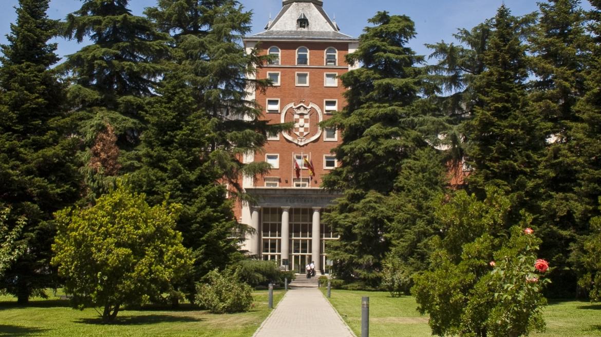 Prédio da reitoria da Universidade Complutense de Madri