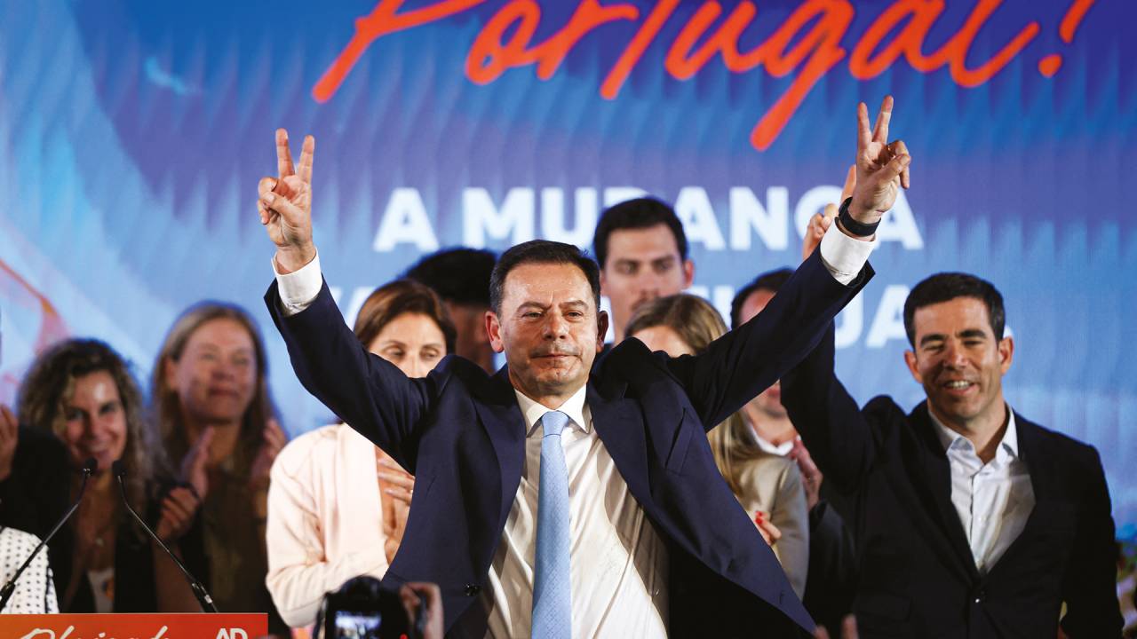 VITÓRIA DE PIRRO - O primeiro-ministro Luís Montenegro, reeleito: concessões para o ideário dos grupos radicais