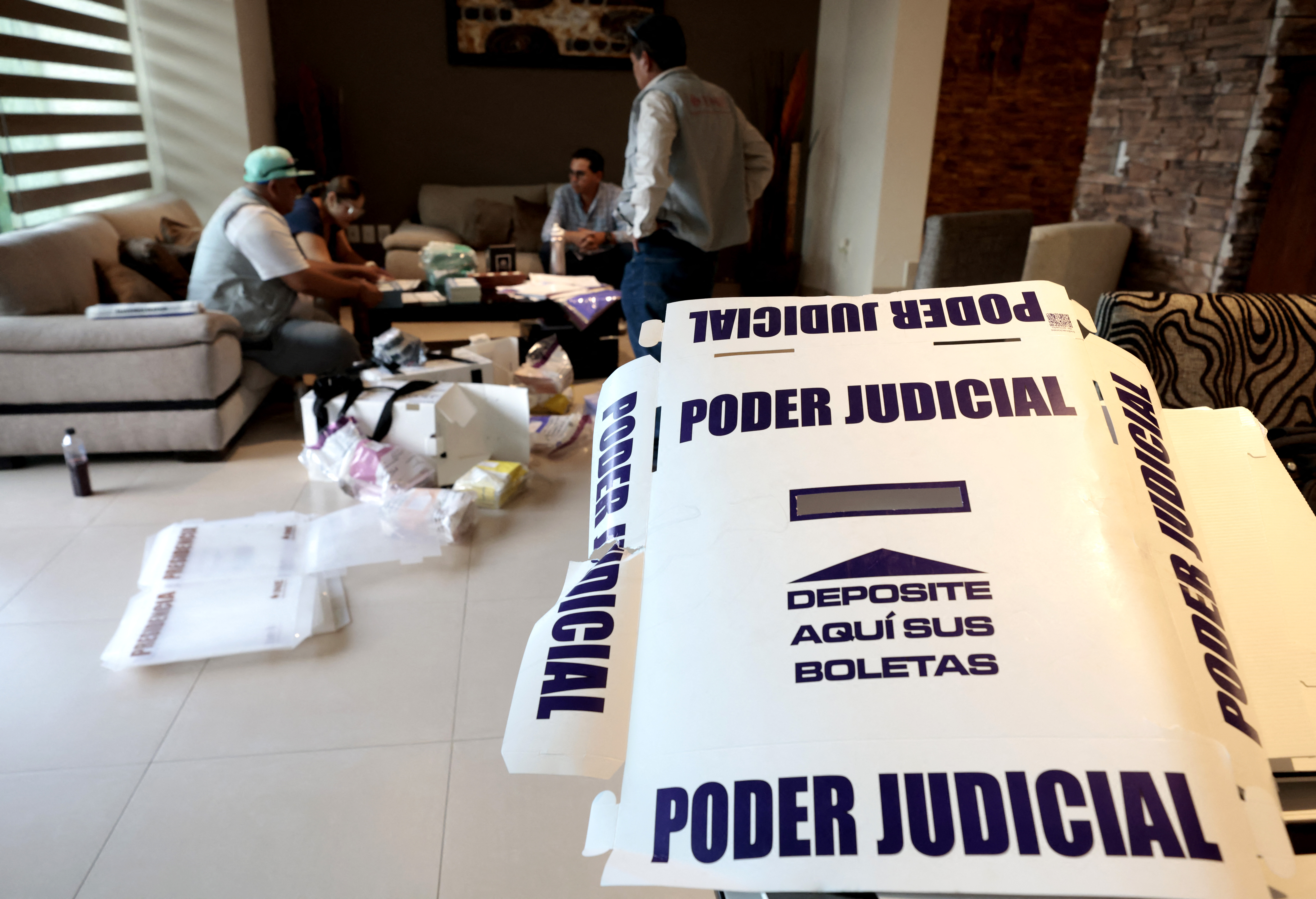 Em projeto polêmico e sem precedentes, México vai às urnas neste domingo para eleger juízes