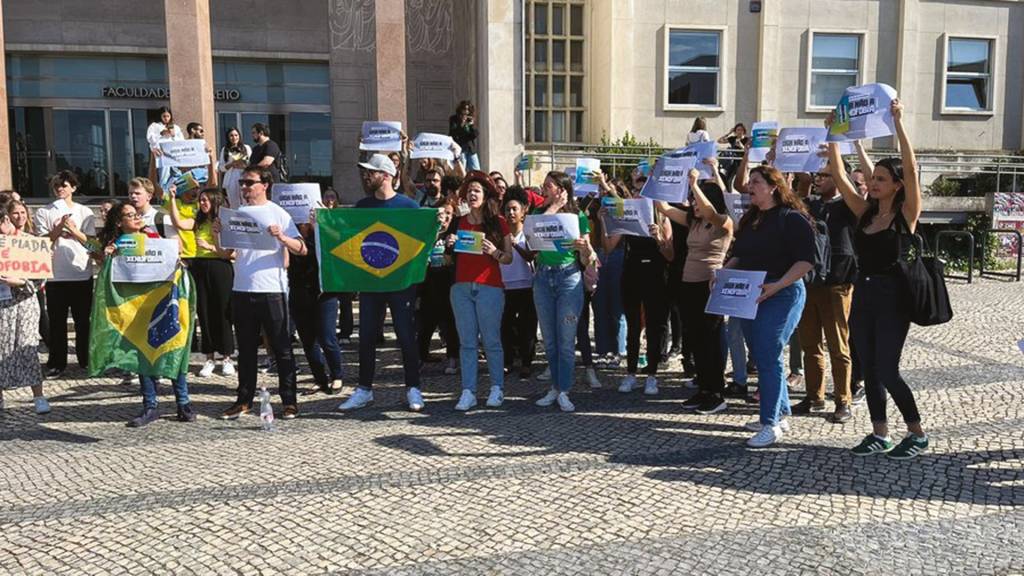 2—1i8g0uszu3hgq2jntfl6stltm.jpeg HOSTILIDADE - Brasileiros em Portugal: cidadania cinco anos mais longe