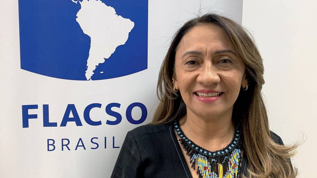 2 – RITA POTIGUARA – DIRETORA DA FLACSO.jpg DOIS LADOS - Potyguara: representante da Flacso e conselheira no MEC