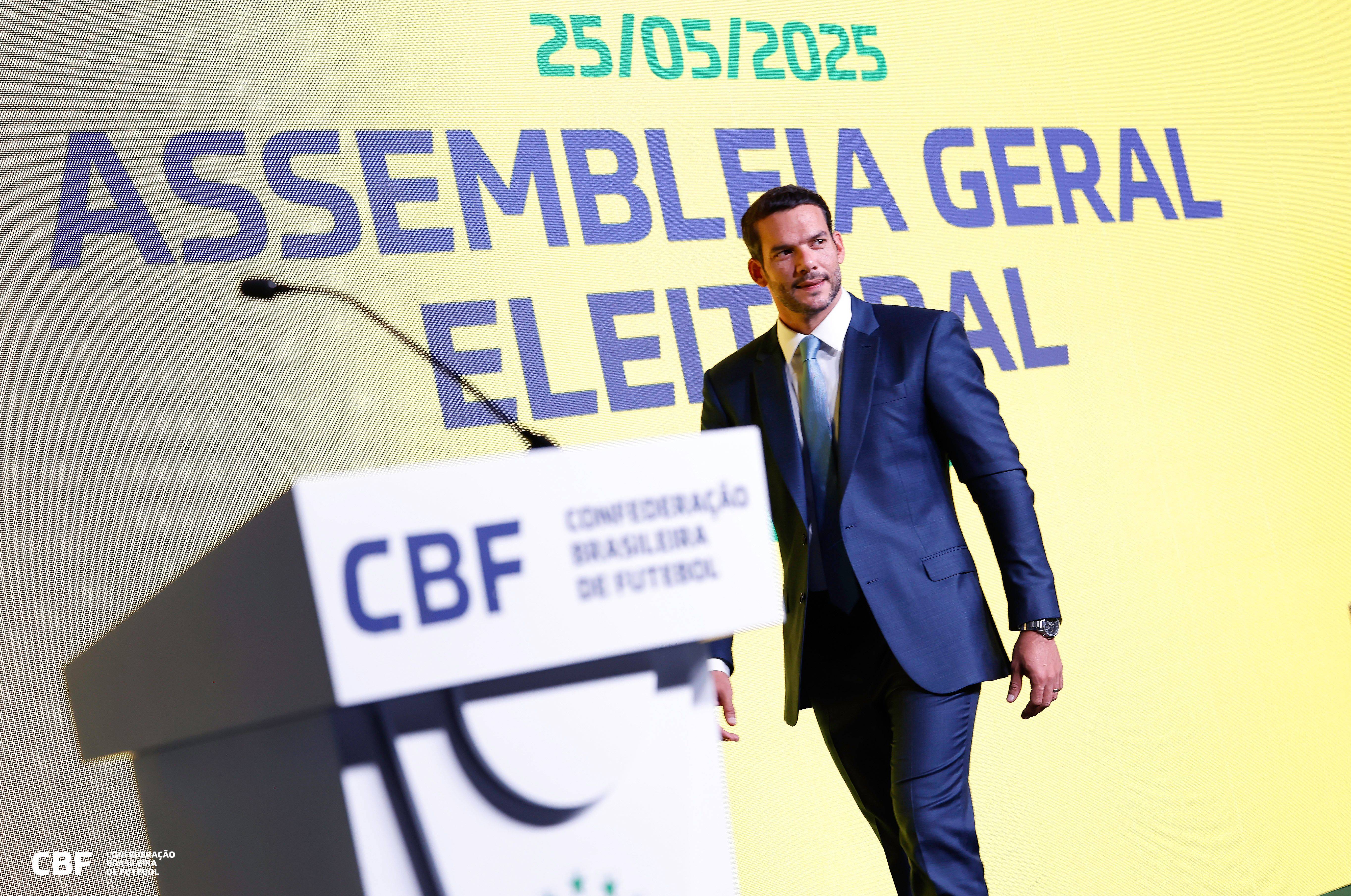 Assembleia tem acento? Entenda o que mudou com o Acordo Ortográfico
